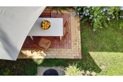 Terasa pri dome: Ako navrhnúť a postaviť svojpomocne svoju oázu Terasa pri dome: Ako navrhnúť a postaviť svojpomocne svoju oázu